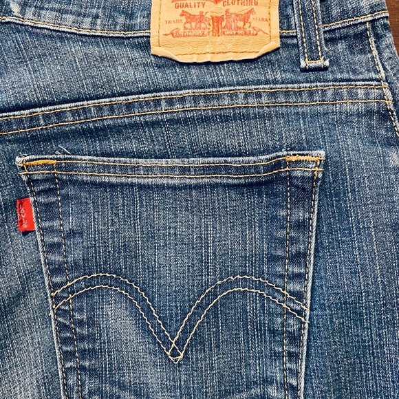 Vintage Levis Relaxed Bootcut 550 Womens Jeans Size 12L - Picture 7 of 8